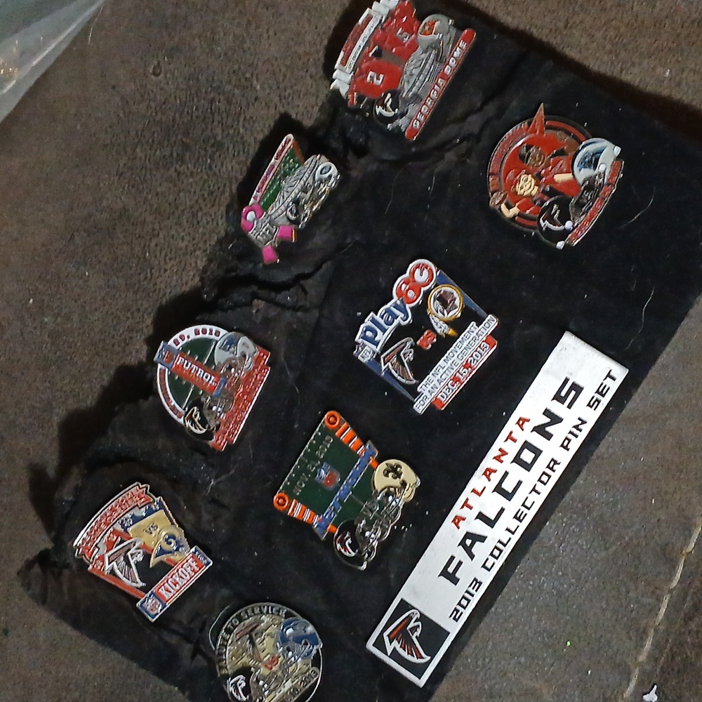 Alanta Falcons 2013 Collectors Pin Set